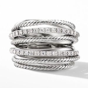Elegant Silver Twisted Band Ring